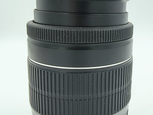 Canon ef-s 18-200mm f/3.5-5.6 is usato "guasto"