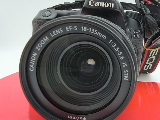 Canon eos 70d+ef-s 18-135mm (scatti 16.273) usato