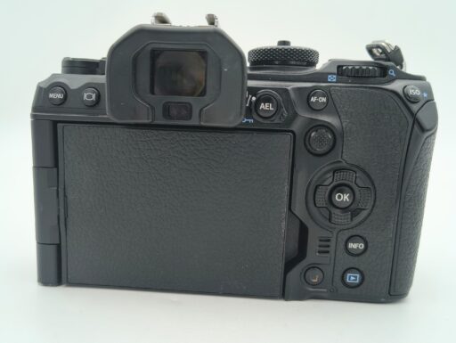 Om system om-1 body (scatti 24.100) usato