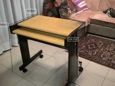 Tavolo per pc carrellato