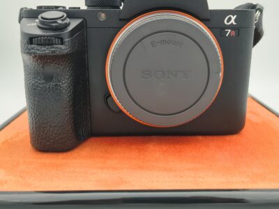 Sony a7r ii body (scatti 30.381) usato "saldi"