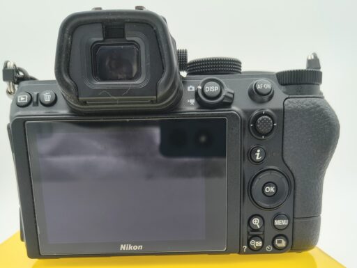 Nikon z5 + nikkor z 24-70mm f/4 s (scatti 7.534) usato saldi