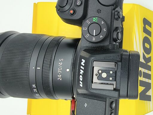 Nikon z5 + nikkor z 24-70mm f/4 s (scatti 7.534) usato saldi