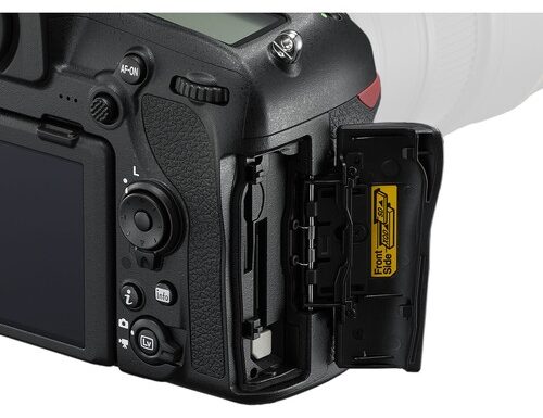Nikon d850 body - garanzia nikon 2 anni - "promo"