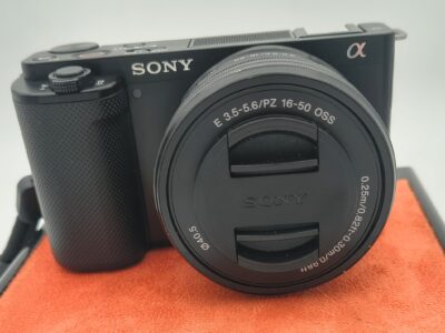 Sony zv-e10+e 16-50mm f/3.5-5.6 pz oss (scatti 2.653) usato