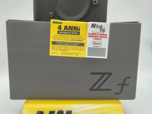 Nikon zf body (scatti 23.260) usato "saldi"
