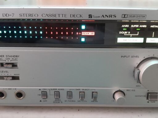 Piastra a cassette jvc model dd-7e vintage non funzionante