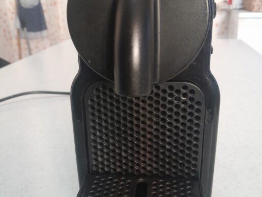 Macchina de longhi nespresso inissia en 80-b. perde acqua