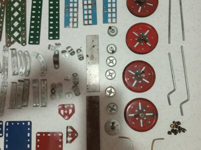 Lotto di componenti vintage per costruzioni meccaniche