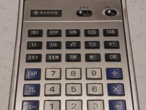 Calcolatrice scientifica vintage sanyo scientific 102