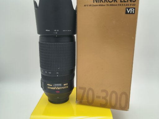 Nikon af-s 70-300mm f/4.5-5.6 g vr if ed usato