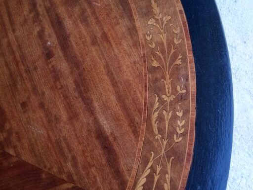 Piano tavolo legno intarsiato diametro 110 x 2 cm.