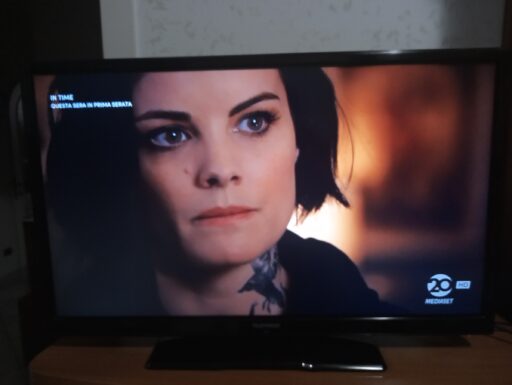 Tv samsung 32 pollici full hdmi completo di telecomando
