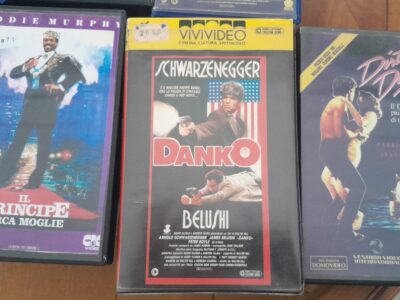 Vhs originali completi di custodia a 10 euro cadauno