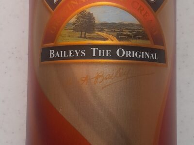 Scatola latta baileys misure 26 x 10,8 cm. finitura opaca
