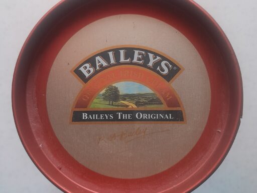 Scatola latta baileys misure 26 x 10,8 cm. finitura opaca