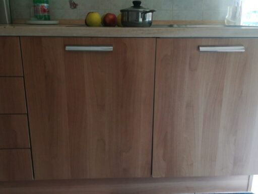Basi per cucina varie altezza 85/90 cm.